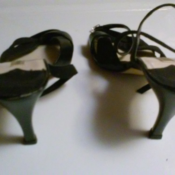 5 Various Heels In Different Styles, Brands & Size - Picture 6 of 8
